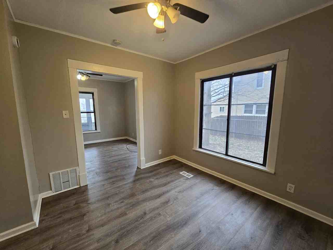 214 Edwards St #1 - Photo 7 of 32