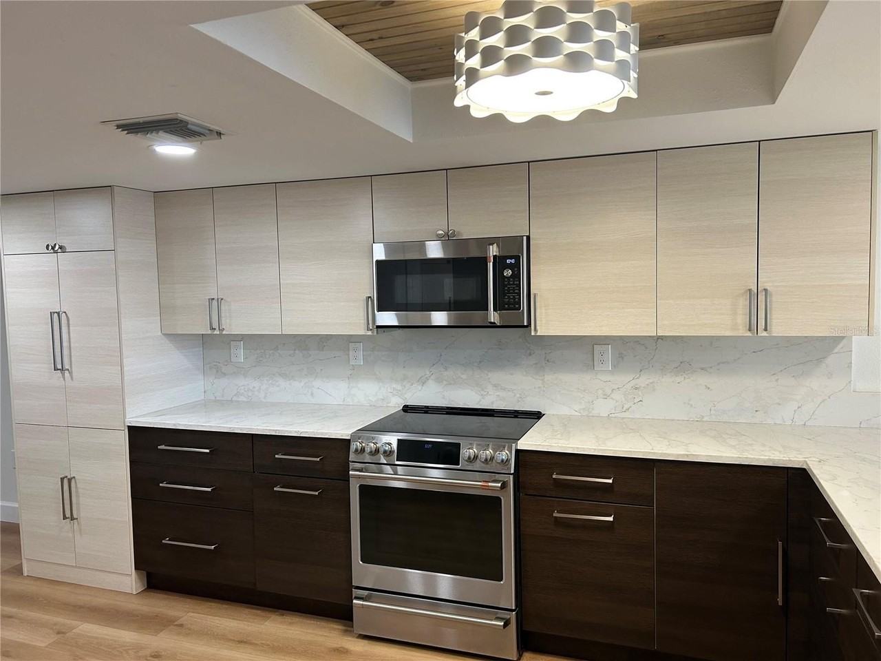 6260 Kipps Colony Ct #203 - Photo 7 of 50