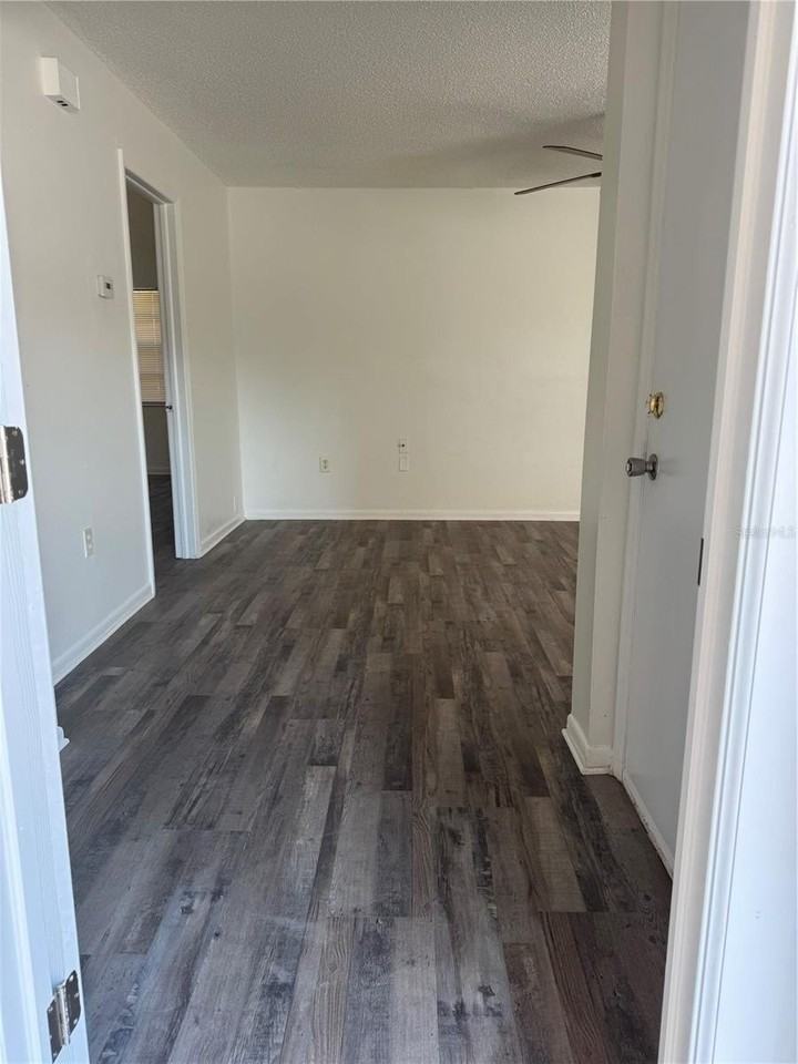 2074 Dodge St - Photo 2 of 26