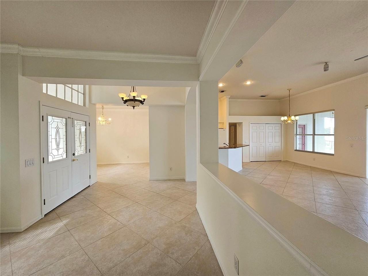 7209 Colonial Lake Dr - Photo 3 of 30