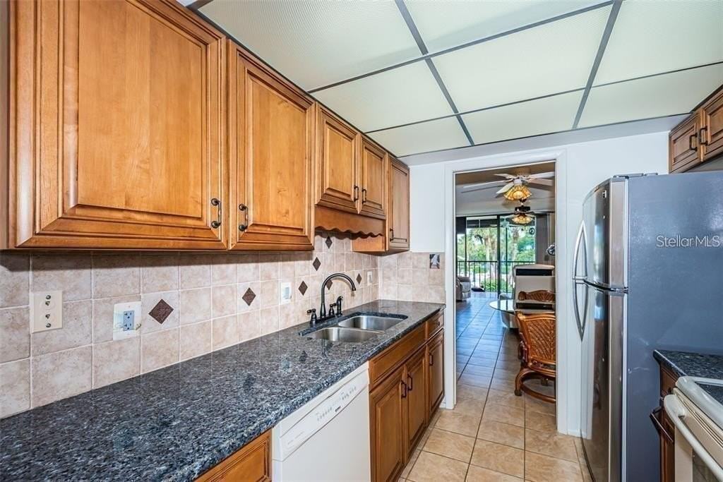 1324 Pasadena Ave S #205 - Photo 5 of 34