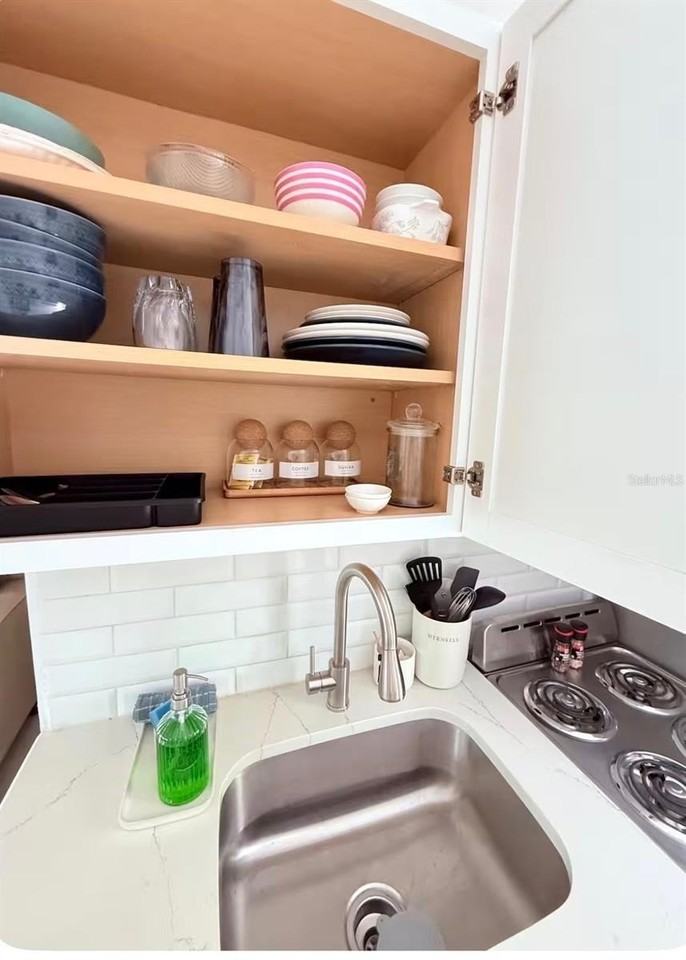 1214 Bay Pine Blvd #B - Photo 3 of 15