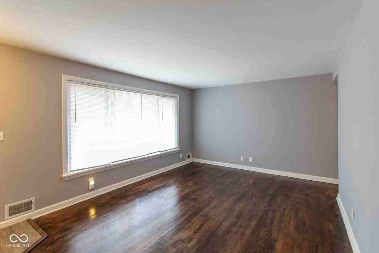 1924 Lowell Ave - Photo 4 of 13