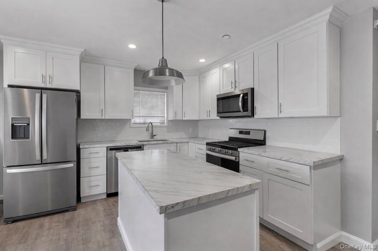 616 E Broadway #6F - Photo 5 of 13