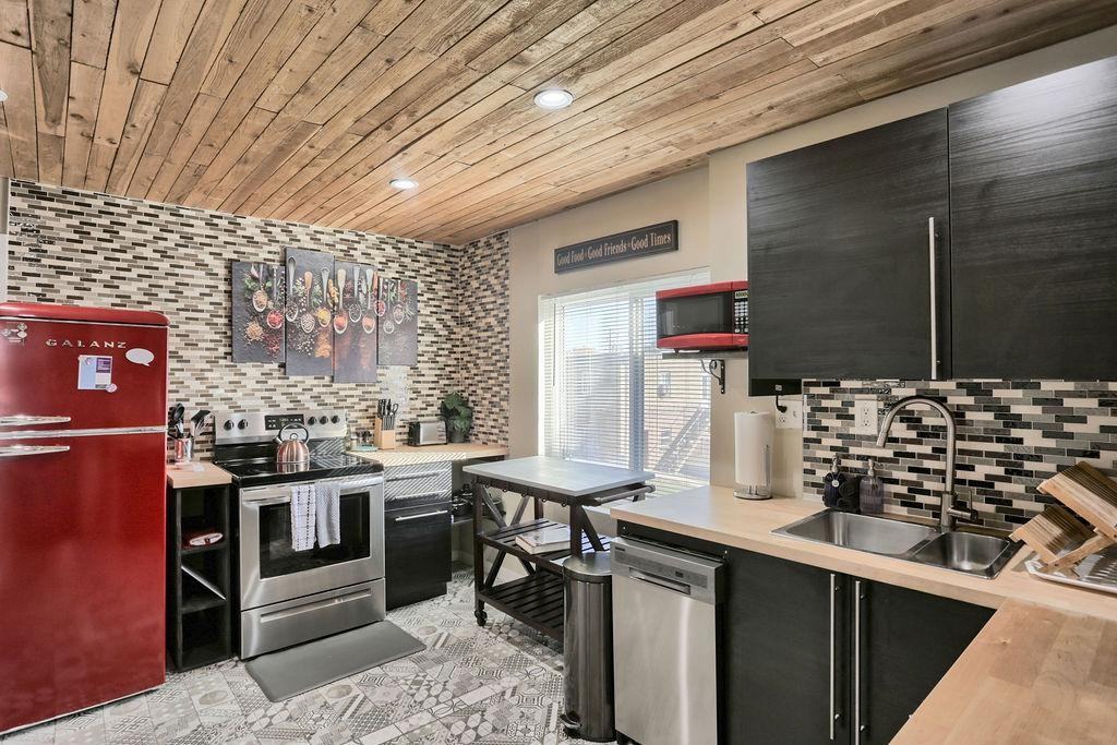 W 38th Ave - Photo 3 of 11