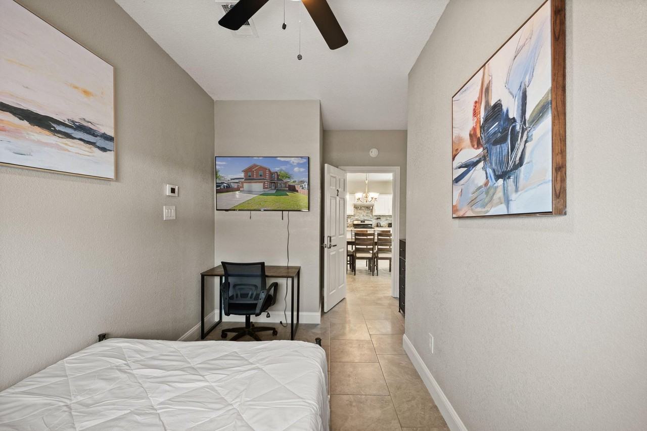 Sw 15th St - Photo 7 of 24