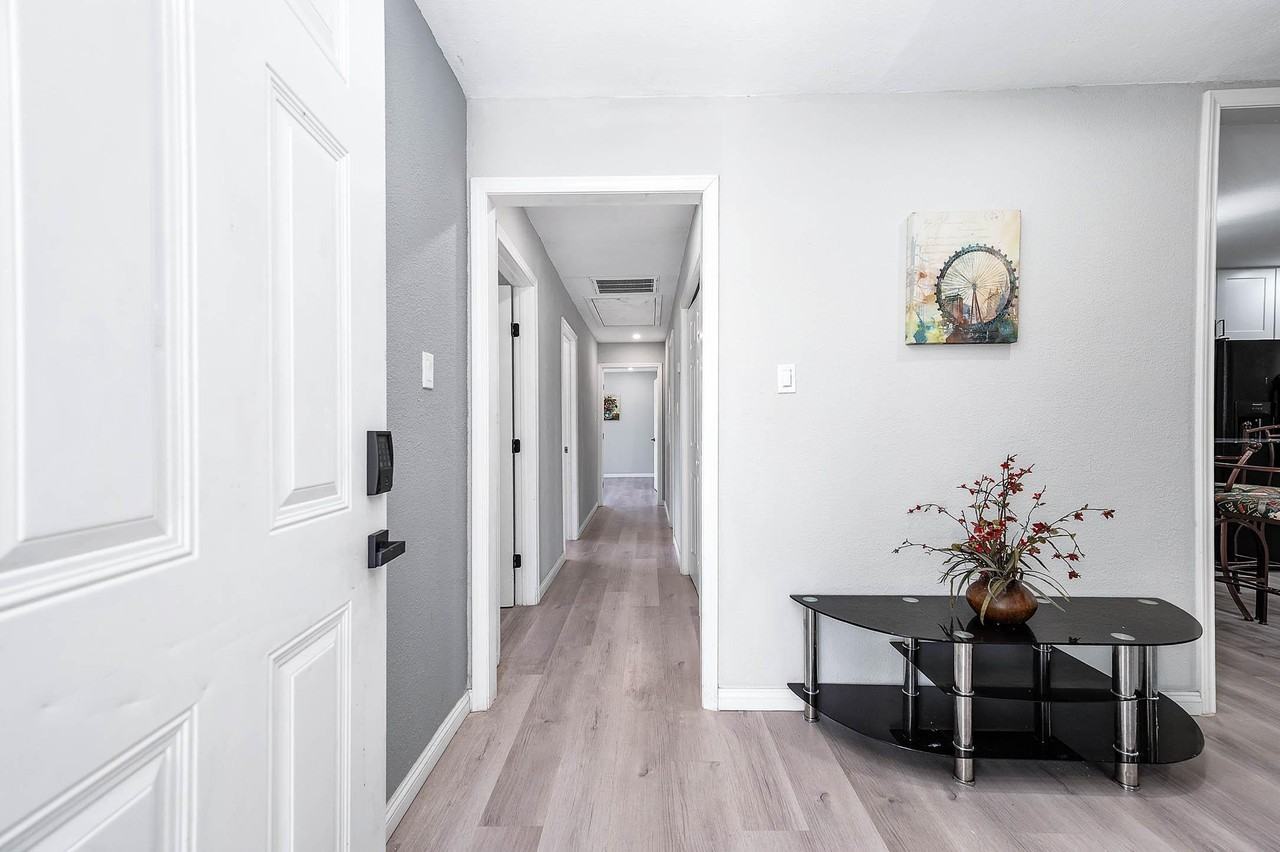 Phlox St - Photo 6 of 21