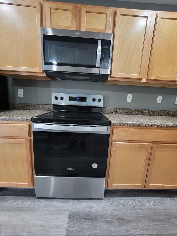 E 45th Pl - Photo 4 of 13