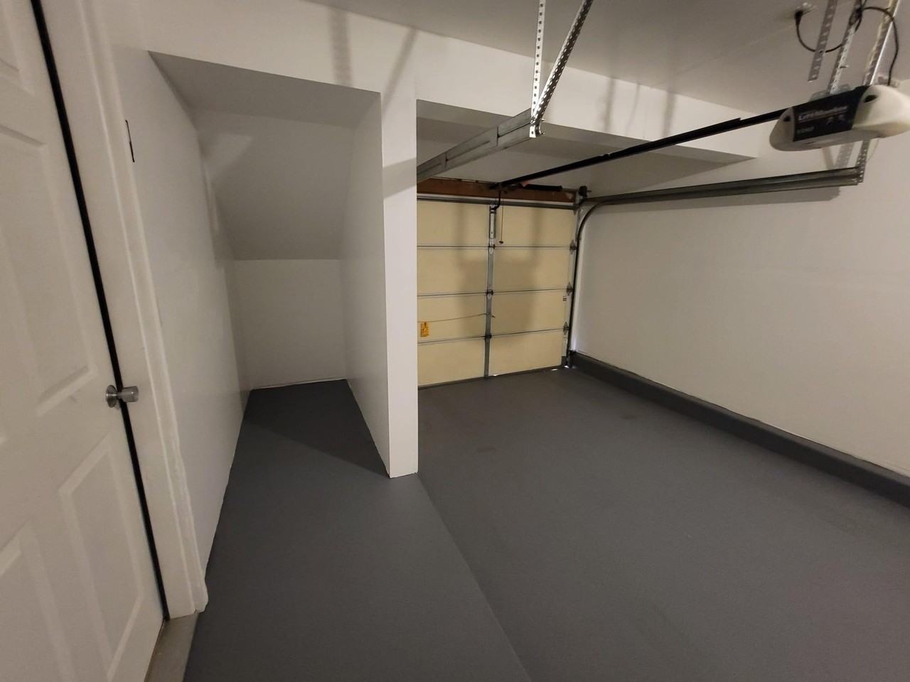 E 45th Pl - Photo 6 of 13