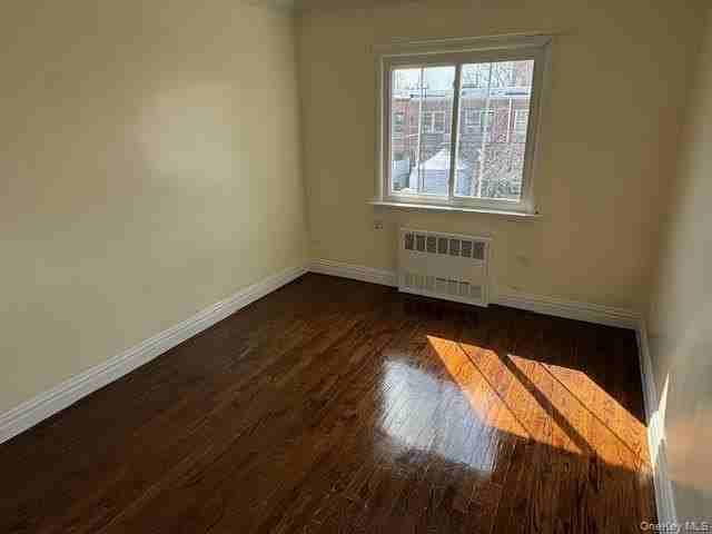 2544 81st St 2nd Fl - Photo 7 of 12