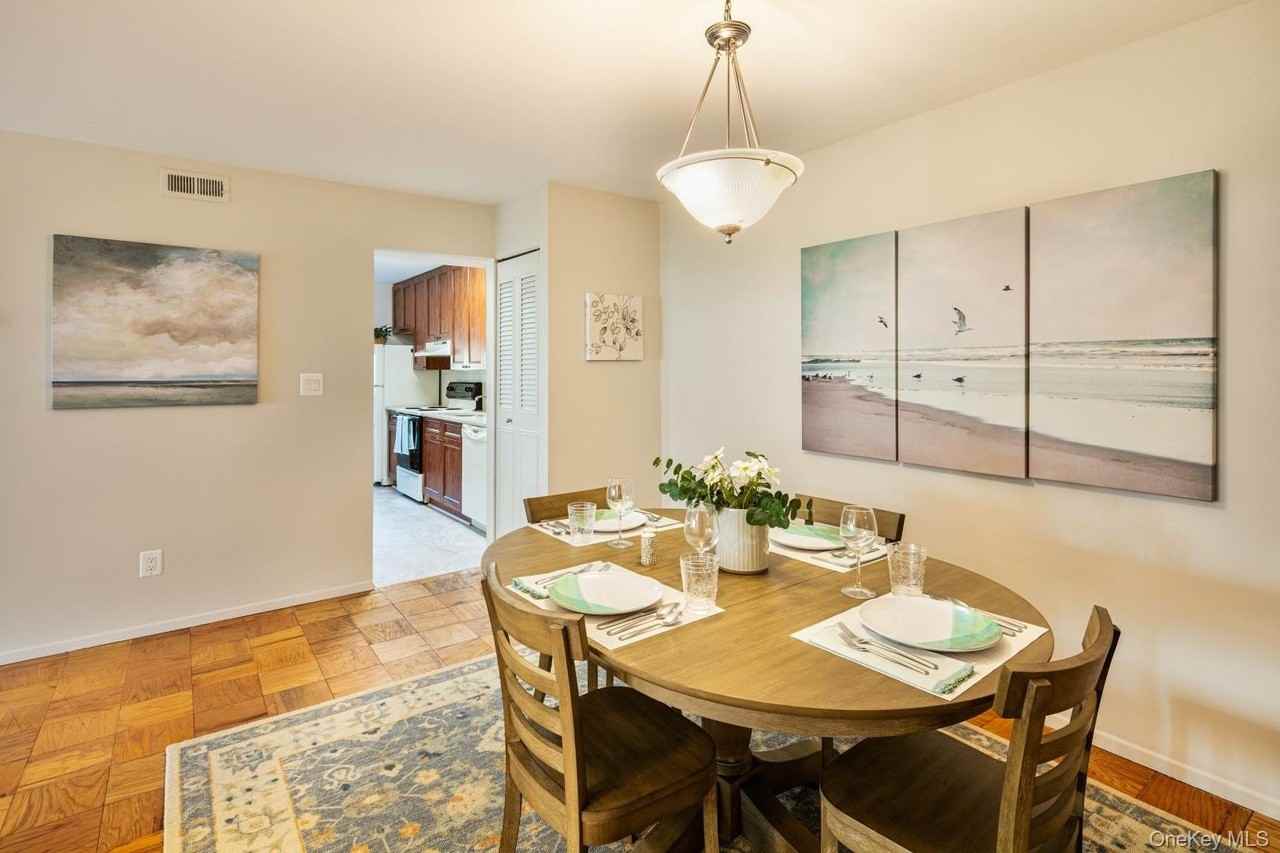 412 Marine Ln - Photo 4 of 9