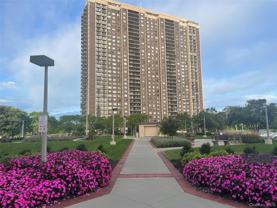 26910 Grand Central Pkwy Apt 33y - Photo 1 of 1