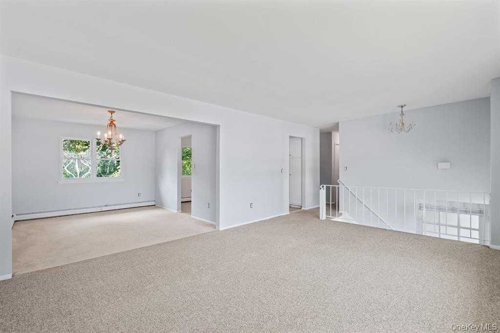 49 Georgia St Unit A - Photo 7 of 17