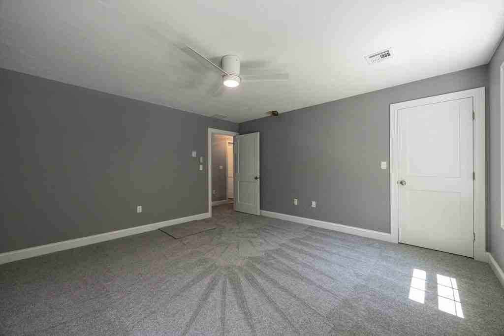 122 Canal St - Photo 4 of 21