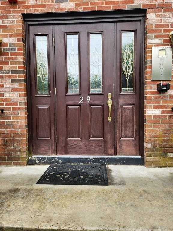 29 Sherman St Apt 1 - Photo 2 of 14