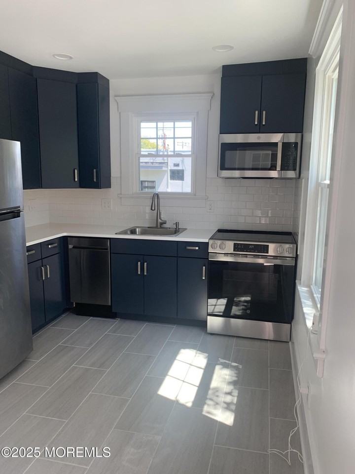 1000 Sewall Ave - Photo 6 of 17