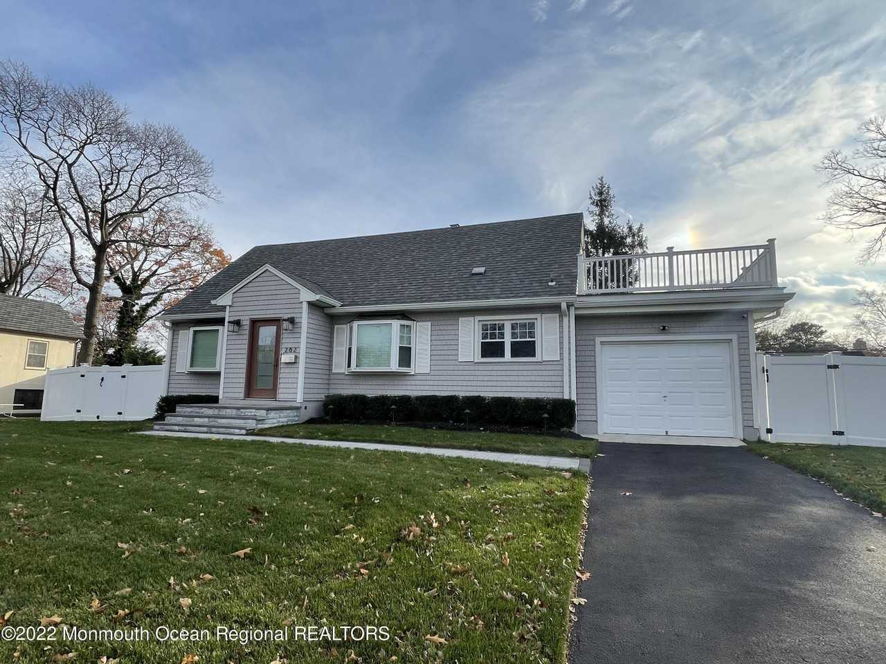 282 Berger Ave - Photo 2 of 27