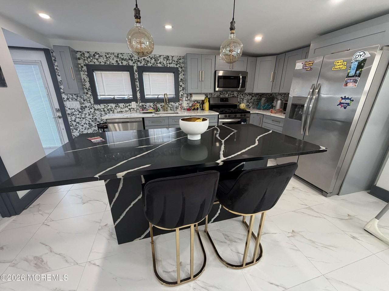 191 Delaware Ave - Photo 3 of 20