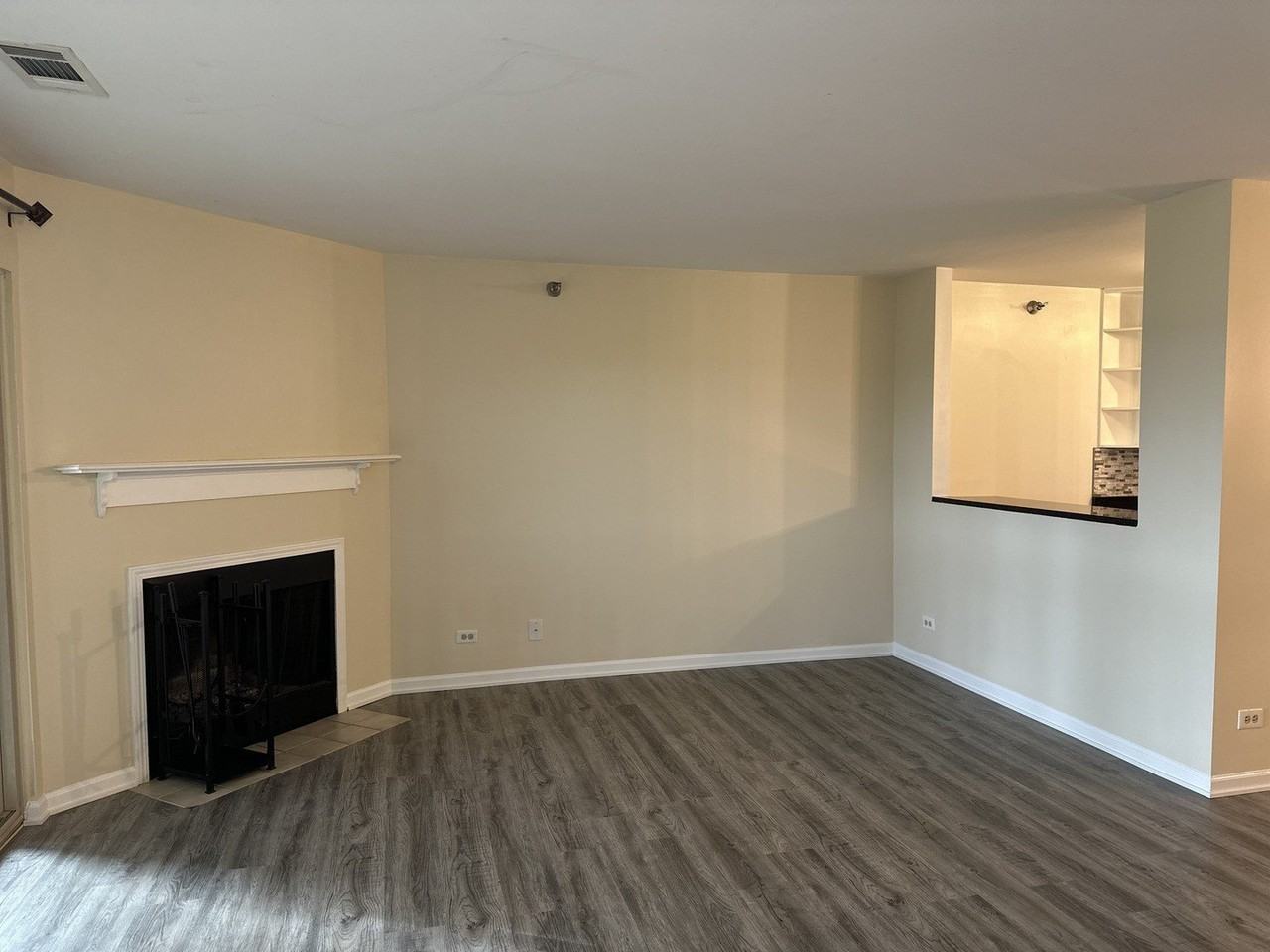 214 Glengarry Dr #201 - Photo 7 of 18