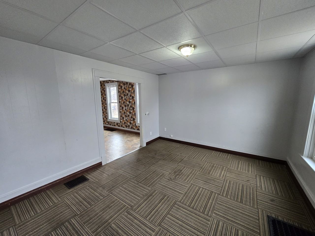 1017 19th St Se #1 - Photo 2 of 14