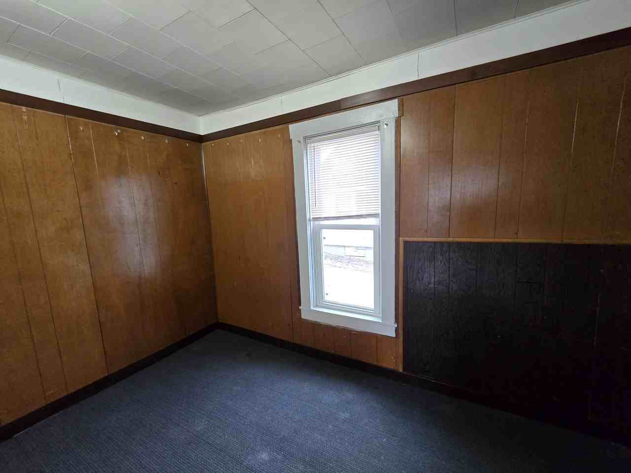 1017 19th St Se #1 - Photo 7 of 14