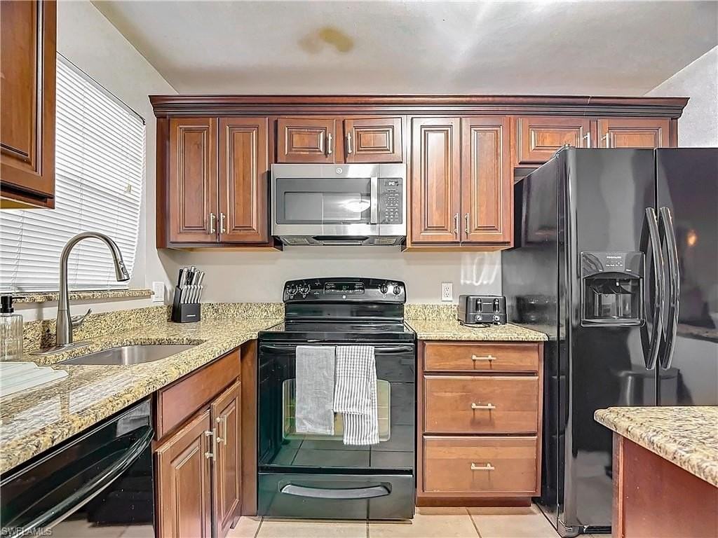 175 Turtle Lake Ct Apt 310 - Photo 5 of 34