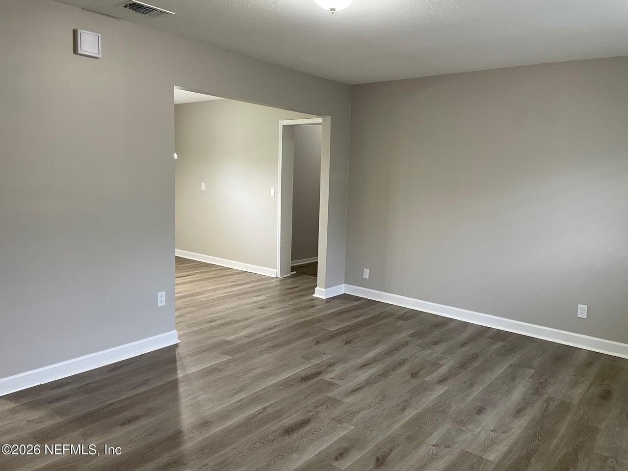 6928 Goldilocks Ln - Photo 3 of 15