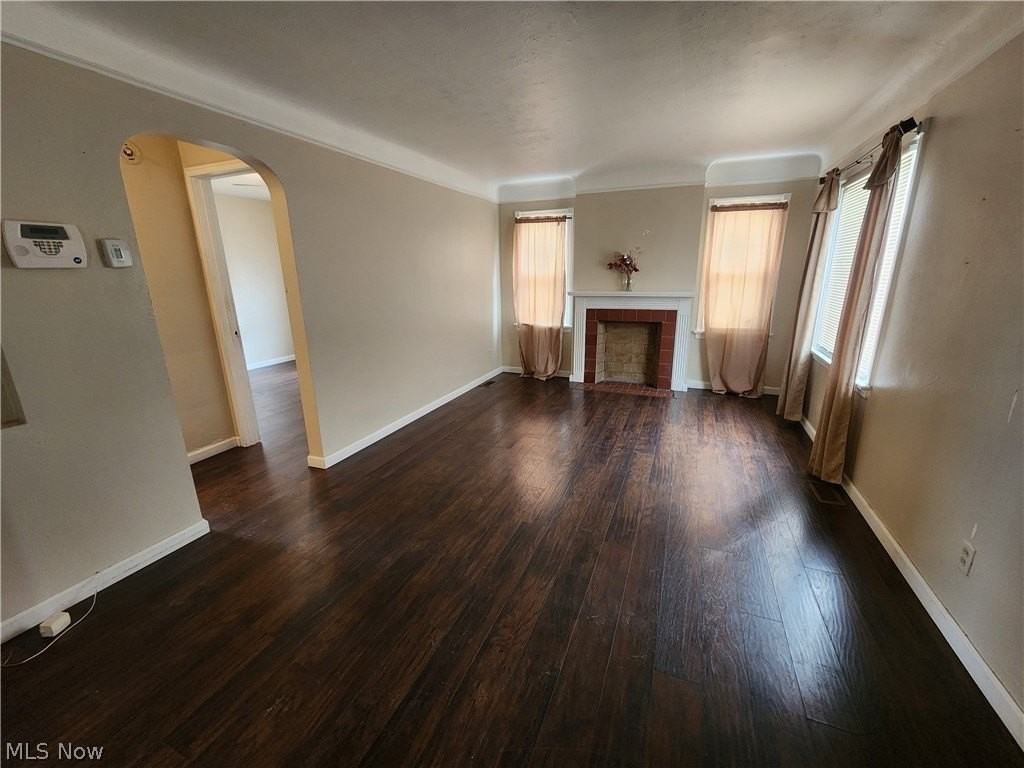 1517 Larchmont Rd - Photo 5 of 10