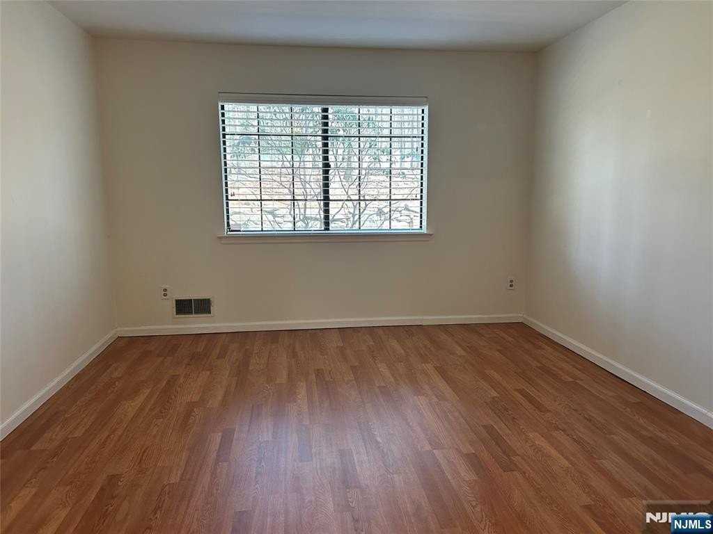 3907 Melville Ct - Photo 6 of 13