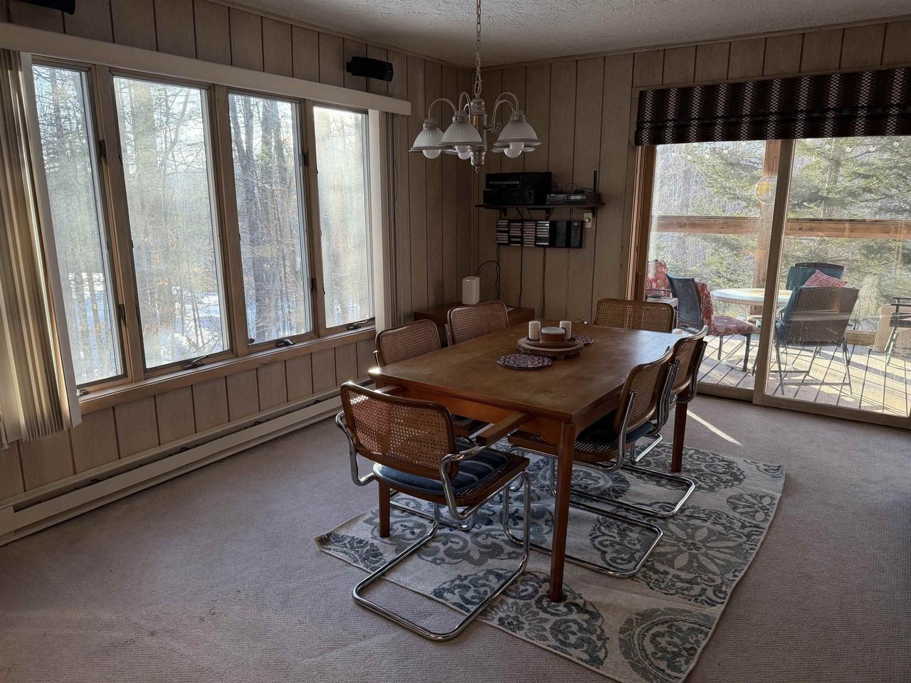 127 Mountain Ridge Rd - Photo 3 of 10