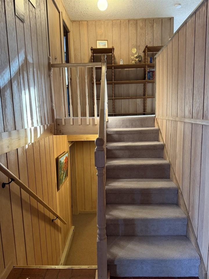 127 Mountain Ridge Rd - Photo 7 of 10