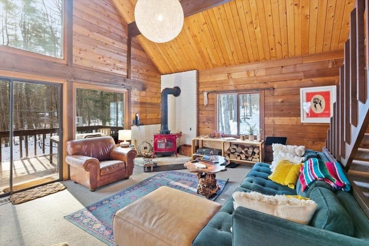 33 Strattonwald Rd - Photo 2 of 36