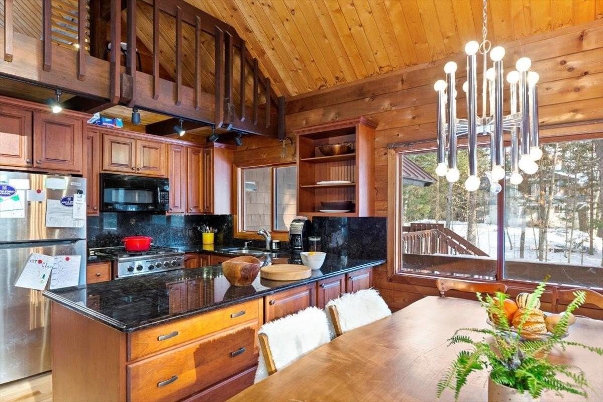 33 Strattonwald Rd - Photo 5 of 36