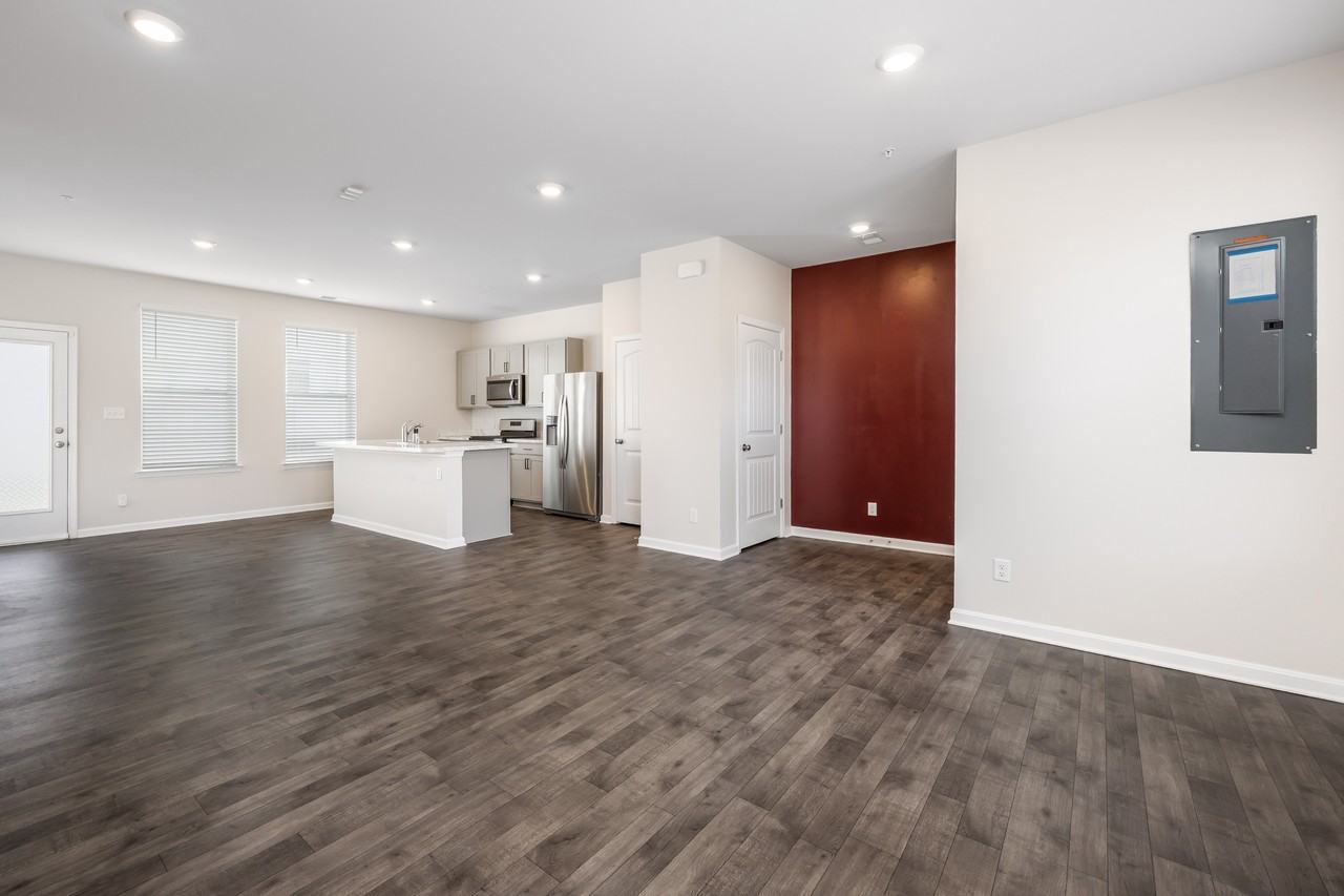 317 Stream Valley Ct #1 - Photo 3 of 18