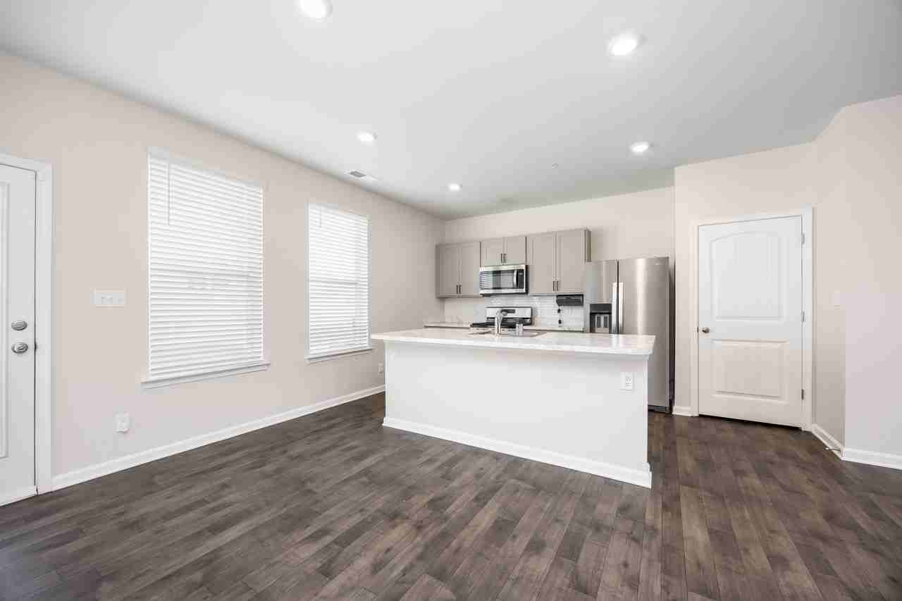 317 Stream Valley Ct #1 - Photo 4 of 18