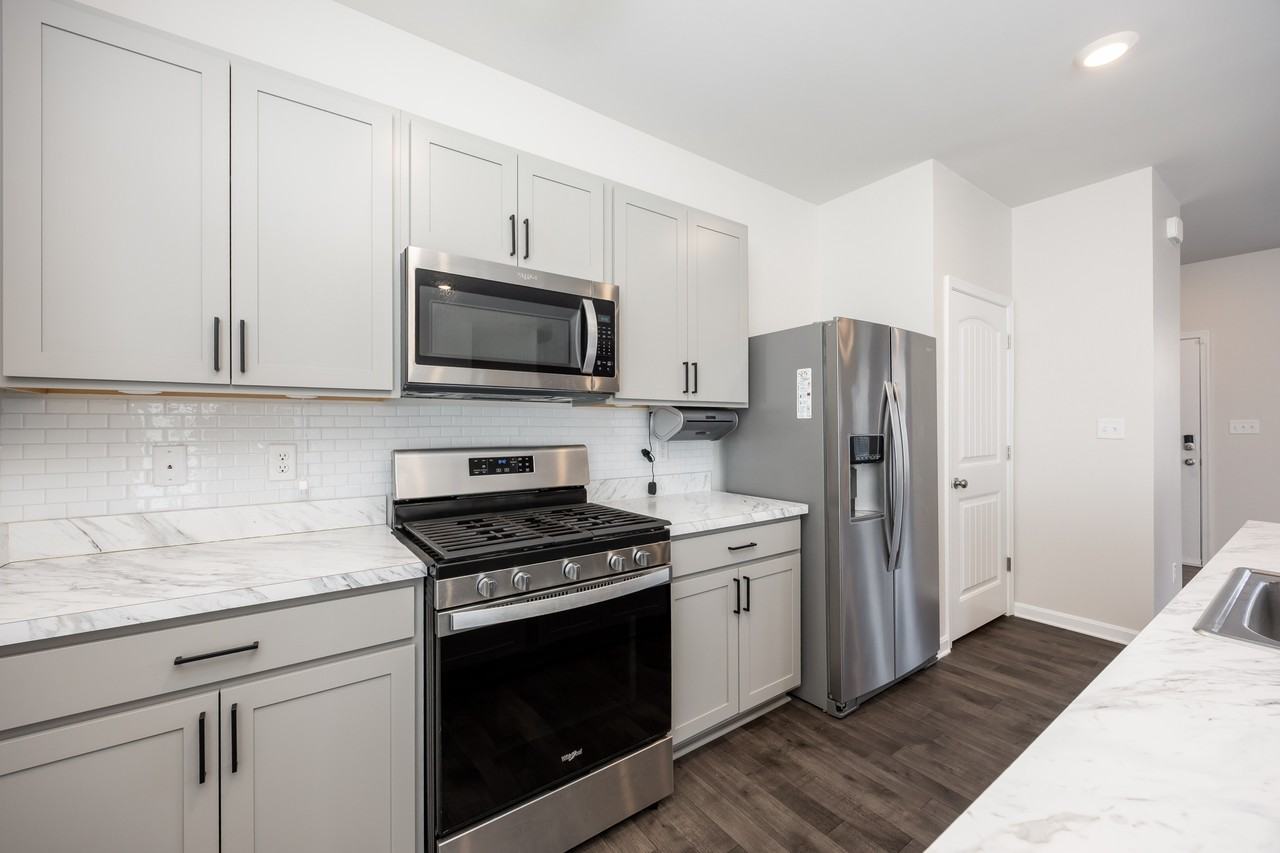 317 Stream Valley Ct #1 - Photo 5 of 18