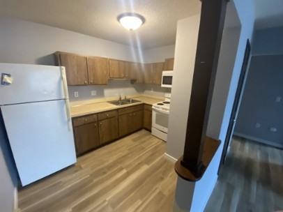 225 N Elizabeth St #E5 - Photo 4 of 15