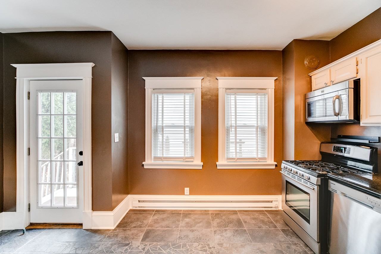 1794 Hague Ave - Photo 5 of 13