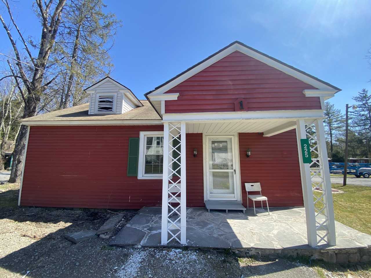 225 Cottage Ln - Photo 2 of 27