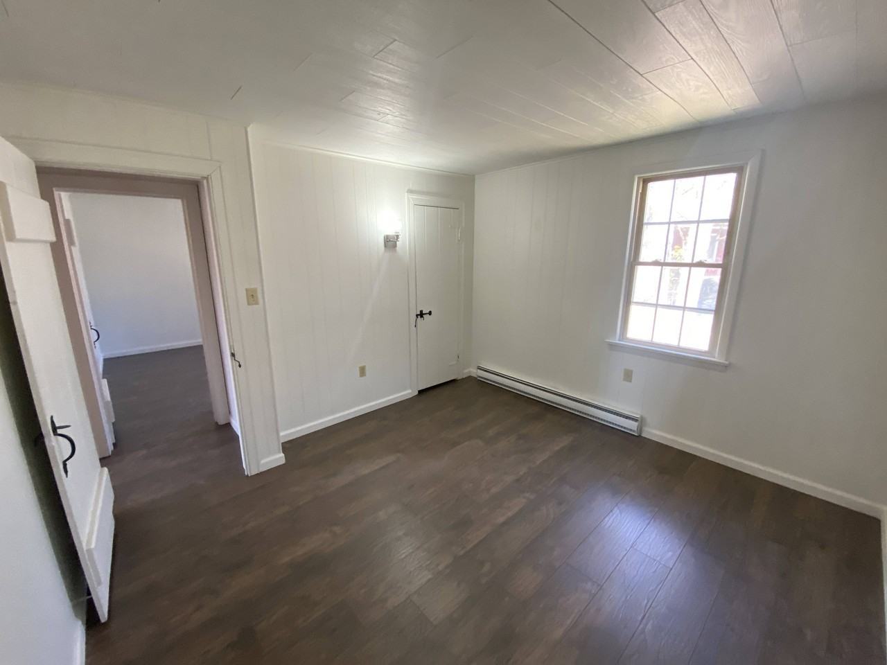 225 Cottage Ln - Photo 3 of 27