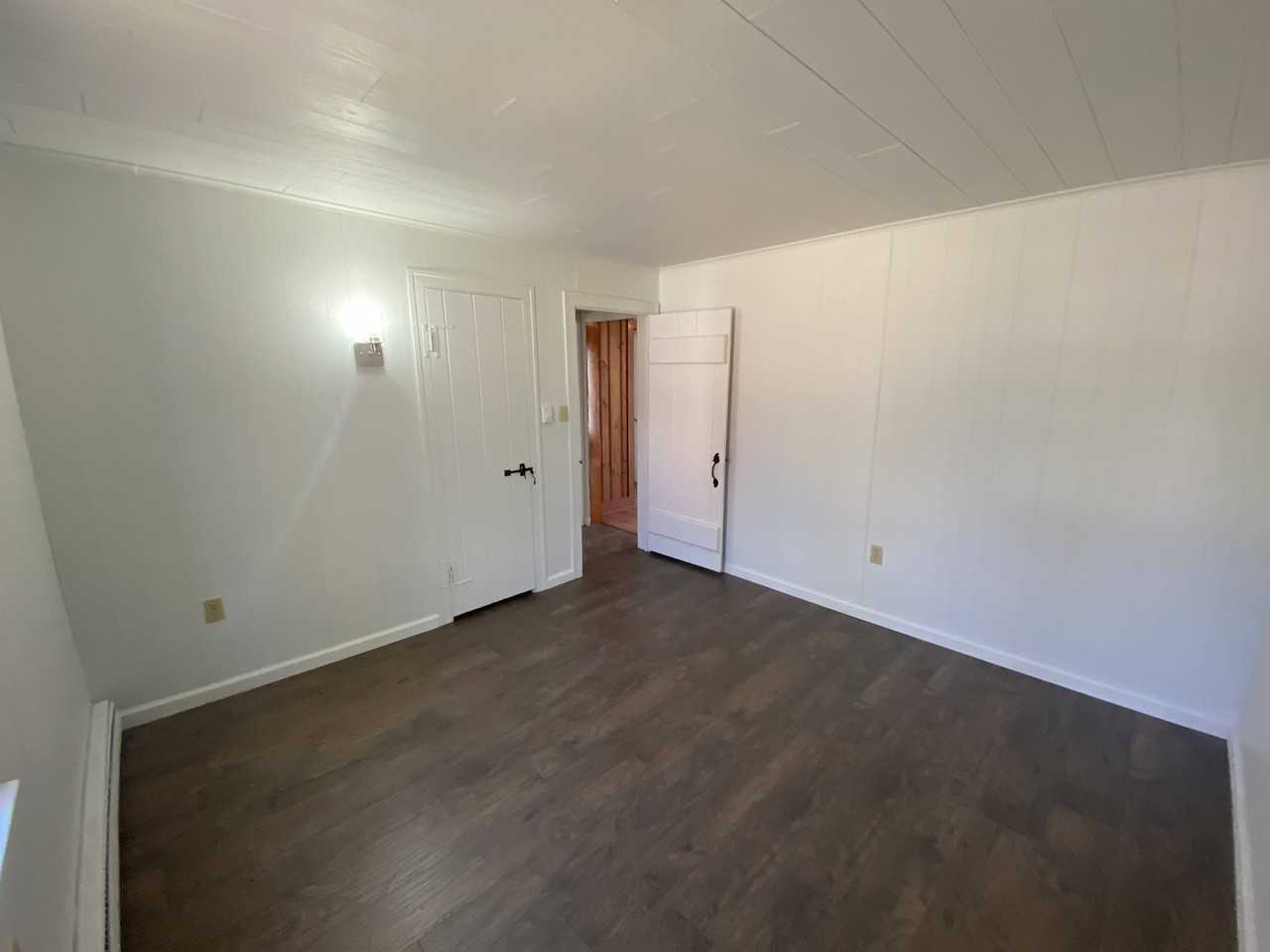 225 Cottage Ln - Photo 5 of 27