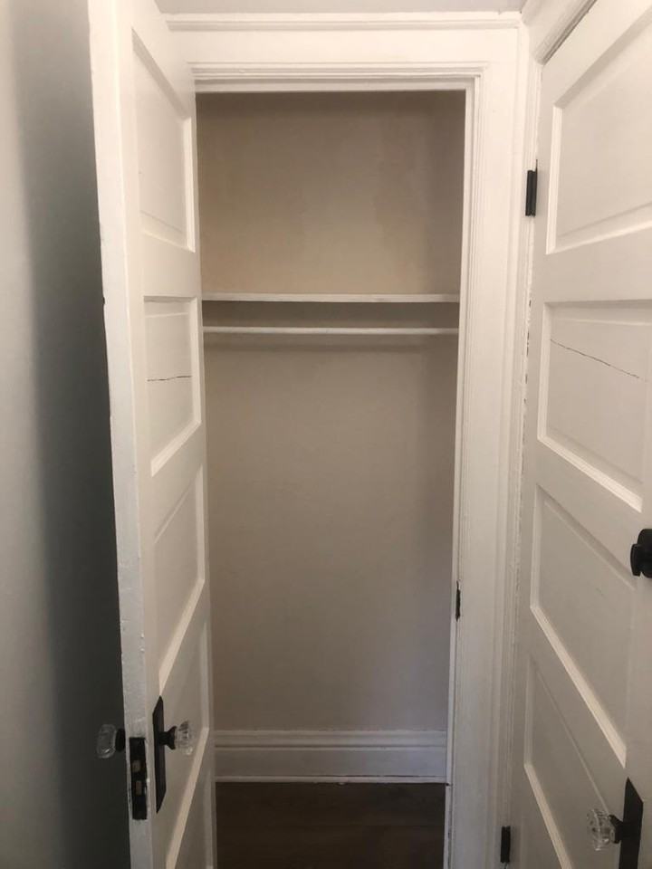 126 Oxford Ave #2 - Photo 6 of 7