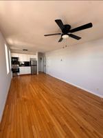 featured image of 890 W Beech St #2I