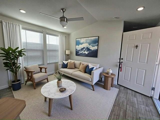 3825 N Nellis Blvd Trlr 8 #8 - Photo 5 of 7