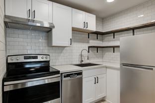 1606 E Catalina Dr #A - Photo 1 of 1