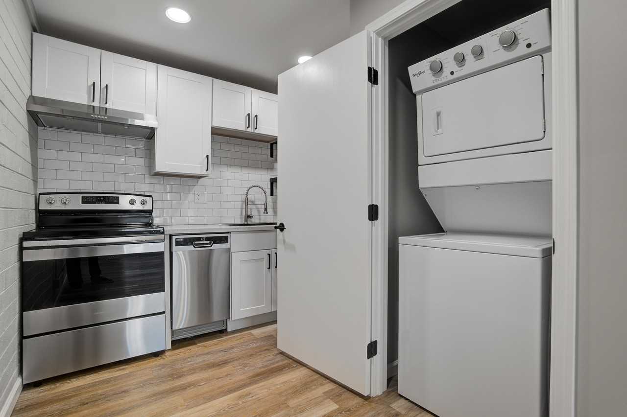 1606 E Catalina Dr #A - Photo 5 of 16