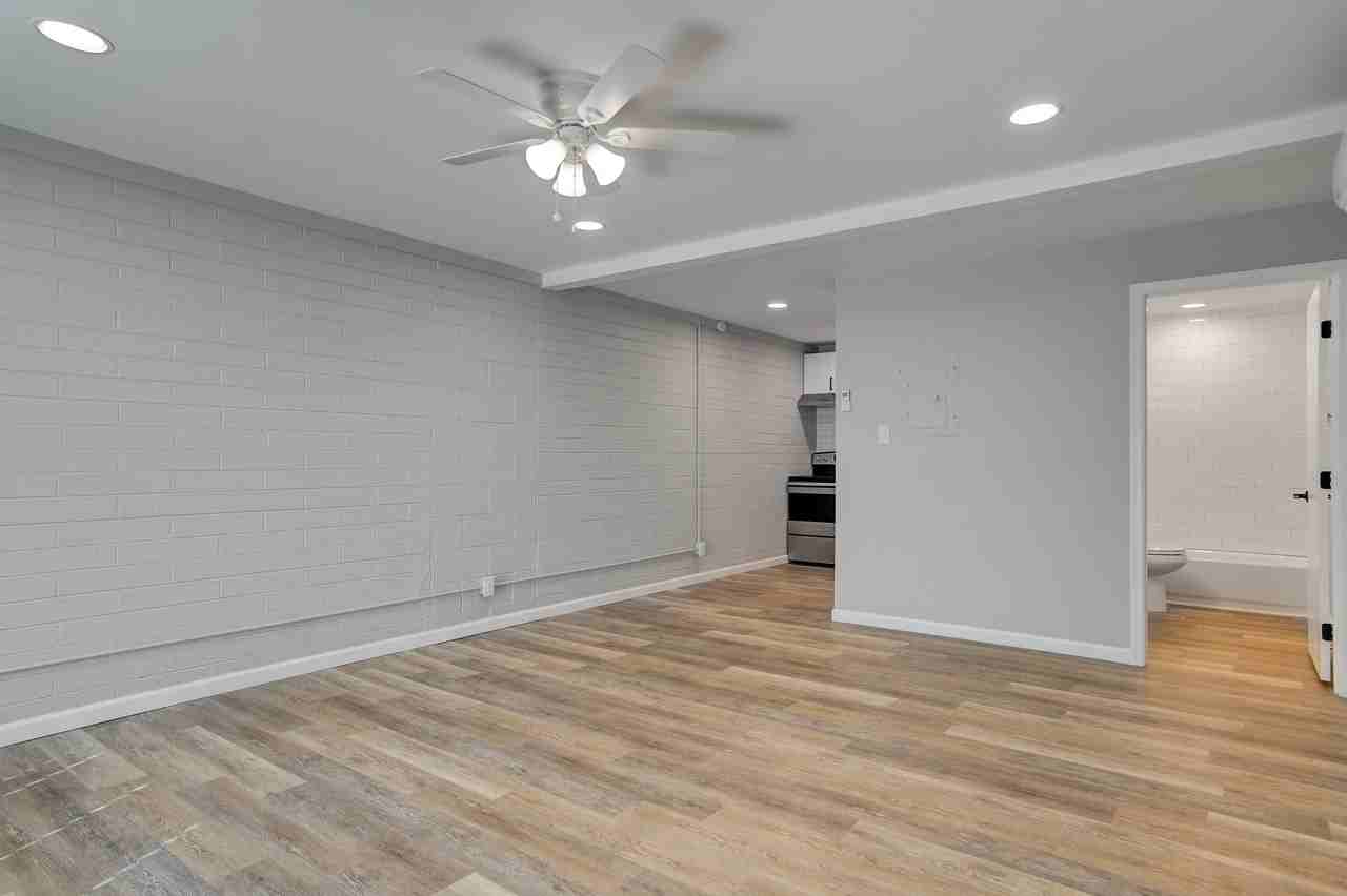 1606 E Catalina Dr #A - Photo 6 of 16