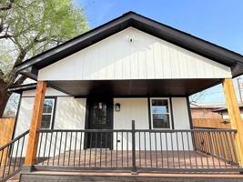 featured image of 5909 Nw 40th St