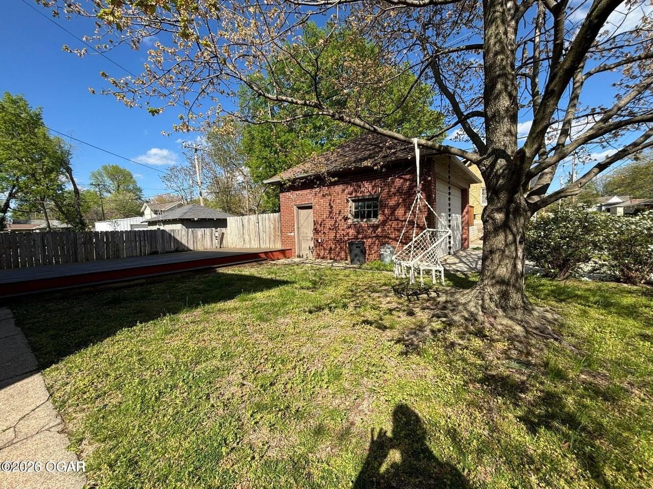 501 N Moffet Ave - Photo 7 of 33