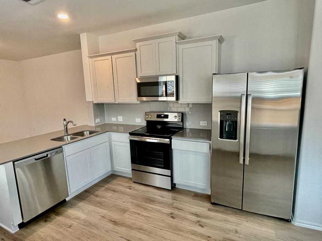 Perfect World Loop - Photo 2 of 3